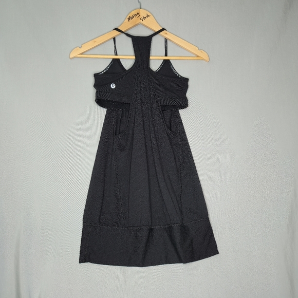 Lululemon Black Circle Mesh No Limits Tank w/ Luon Bra Size 4 - Picture 2 of 7